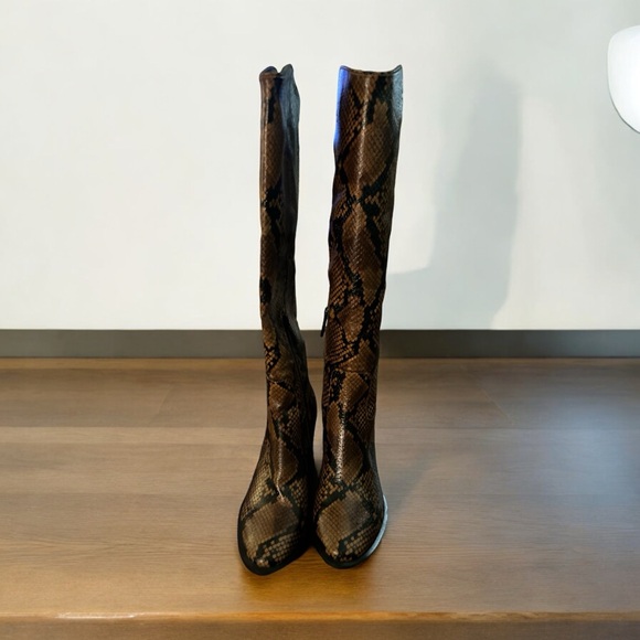 Calvin Klein Massie Mamba Snake tall heeled boots size 5.5.  NIB - Picture 1 of 5